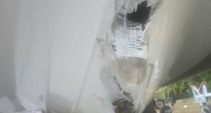 Eseguiamo riparazioni piccole e GRANDI sulla vetroresina